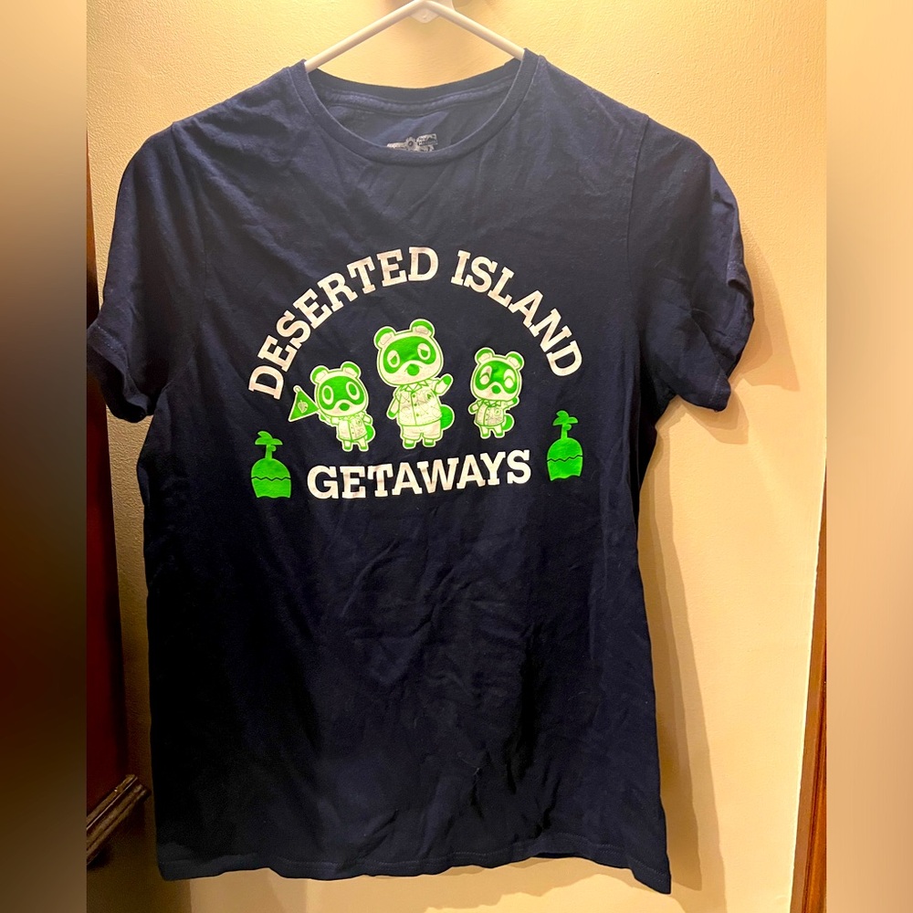 Nintendo Animal Crossing Men's Size Small Tee